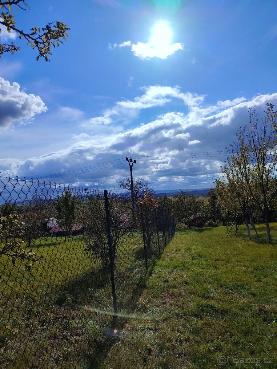 Prodej zahrady u Uherského Hradiště 1297 m2 - 2