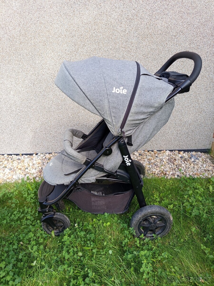 Sportovní kočárek Joie - 2