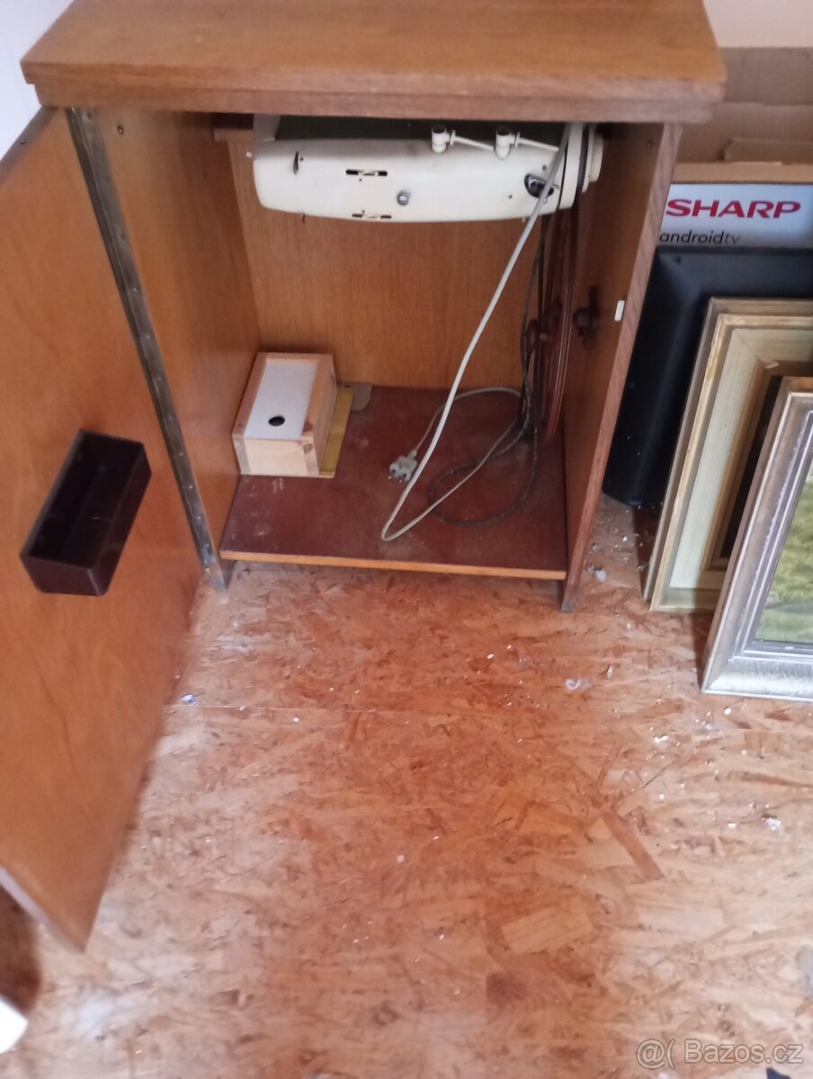 Šicí stroj Veritas - 2