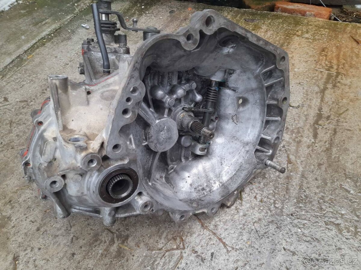 Suzuki Splash 1.2 benzin prevodovka - 2