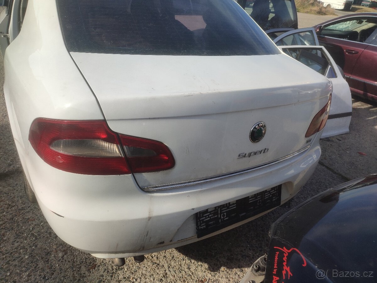 ŠKODA SUPERB II. - DÍLY Z VOZU - 2