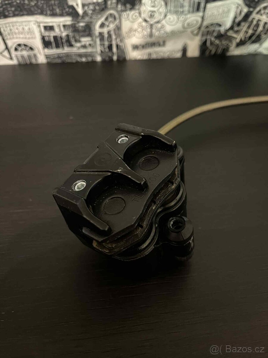 Pitbike - přední brzdový třmen - 2