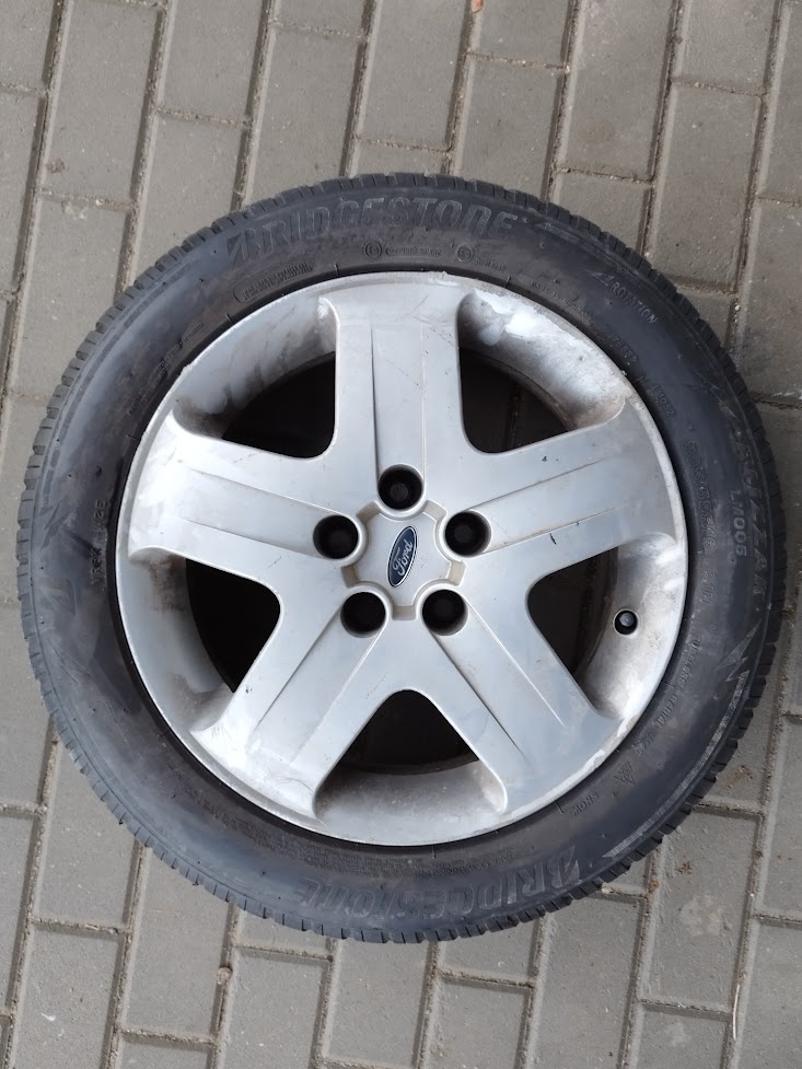 Prodám disky FORD Focus II s pneu 205x55x16 - 2