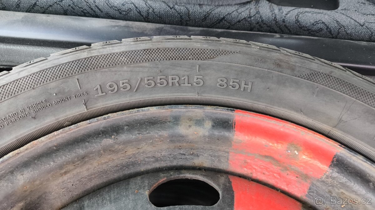 Kola a celoroční pneumatiky 195/55 R15 - 2