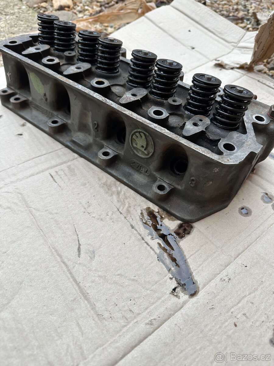 Hlava Škoda 120LS - 2