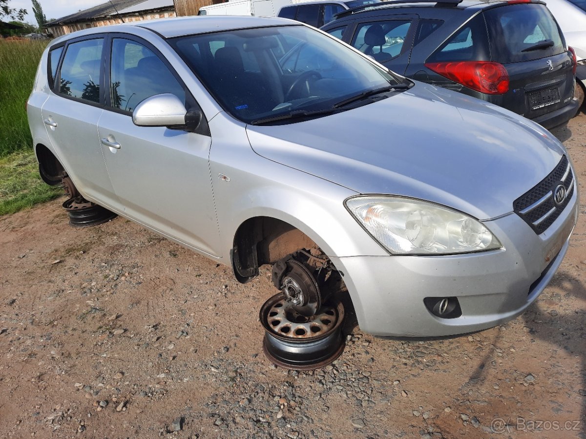 kia ceed 1.4i rv2008 - 2