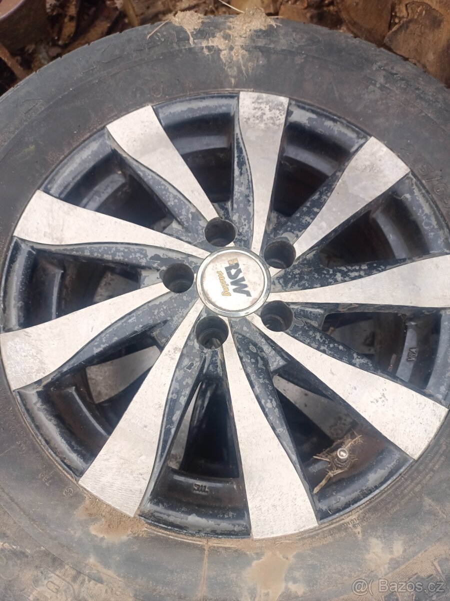 Prodám pneumatiky Citroen C8 - 2