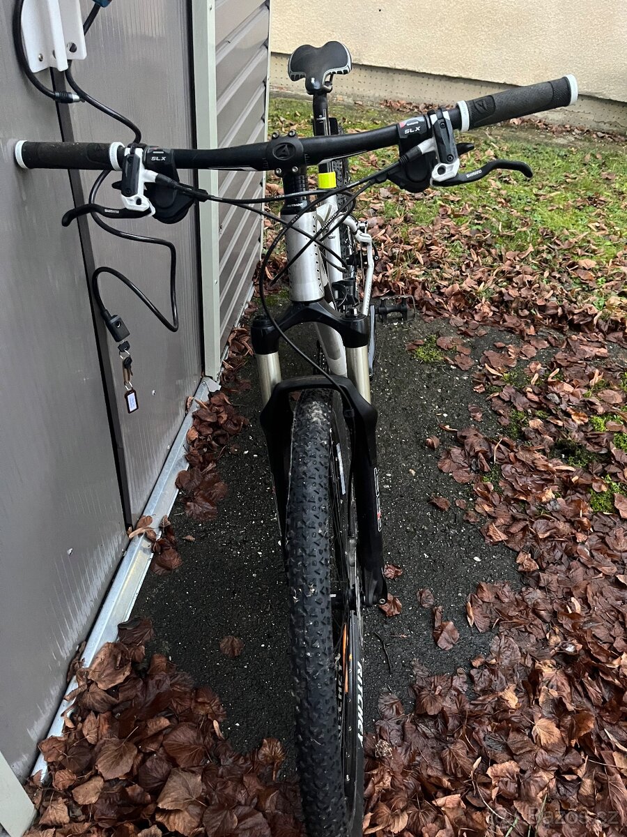 Horské kolo AUTHOR - 2