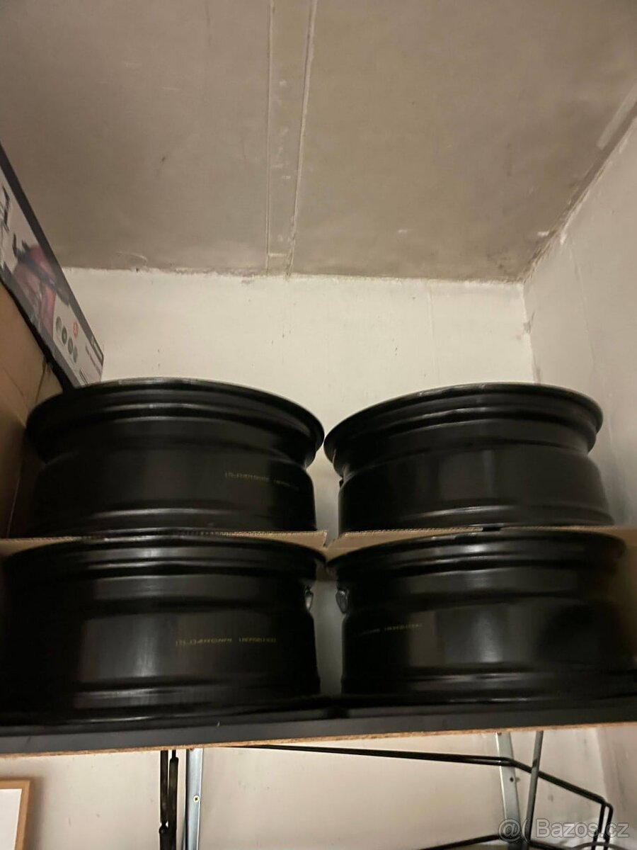 Sada černých kol R19 BMW style 664 M - 2