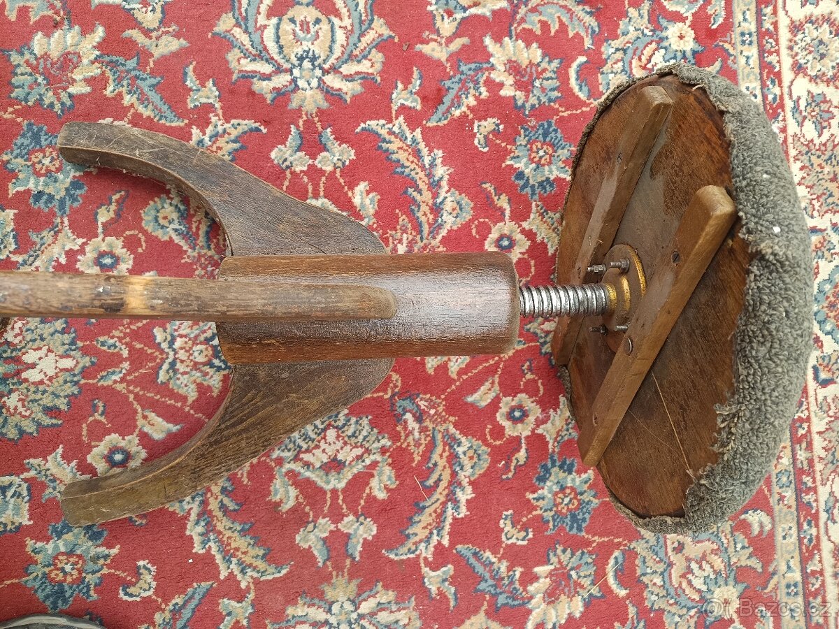 Otočná židle ke klavíru - 2