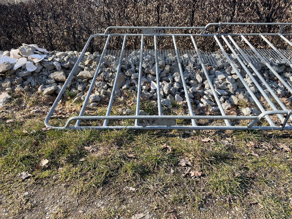 Zahrádka na dodávku - 2