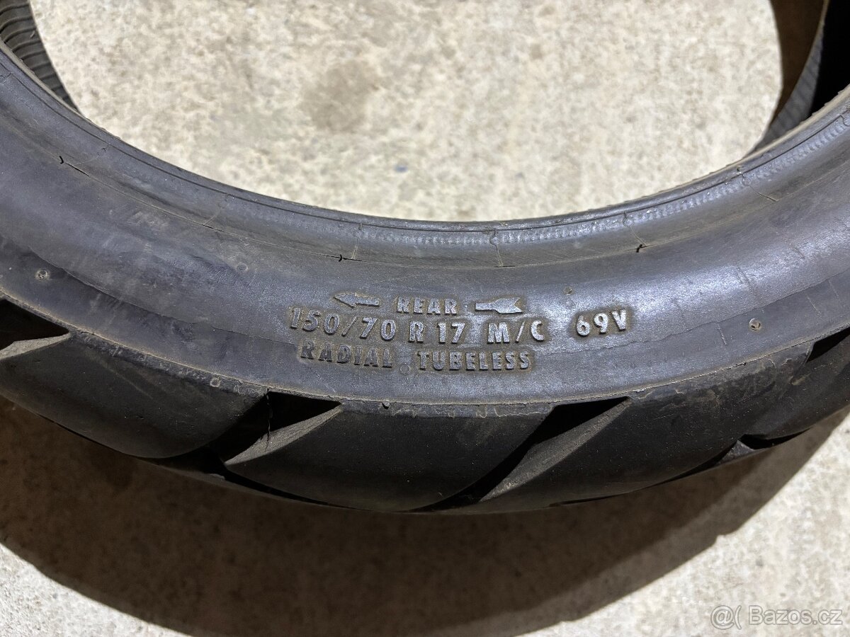 Pneu 150/70 R17 - 2