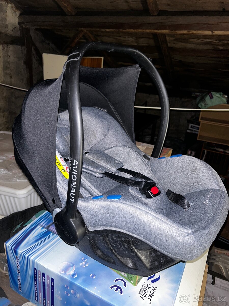 Autosedačka vajíčko Avionaut Pixel - 2