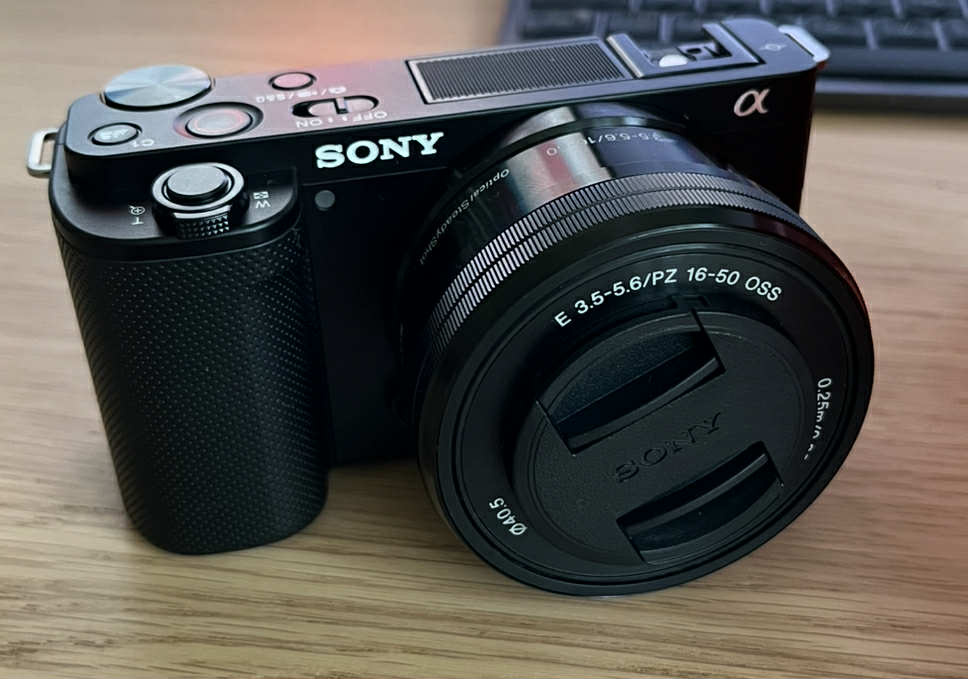 Sony Alpha ZV-E10 vlogovací fotoaparát + 16-50 mm - 2