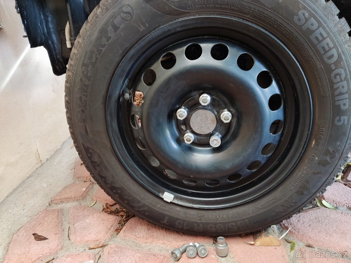 Orig Sada Kola Fabia 4 IV Zánovní nová 600 km r23 zimní - 2