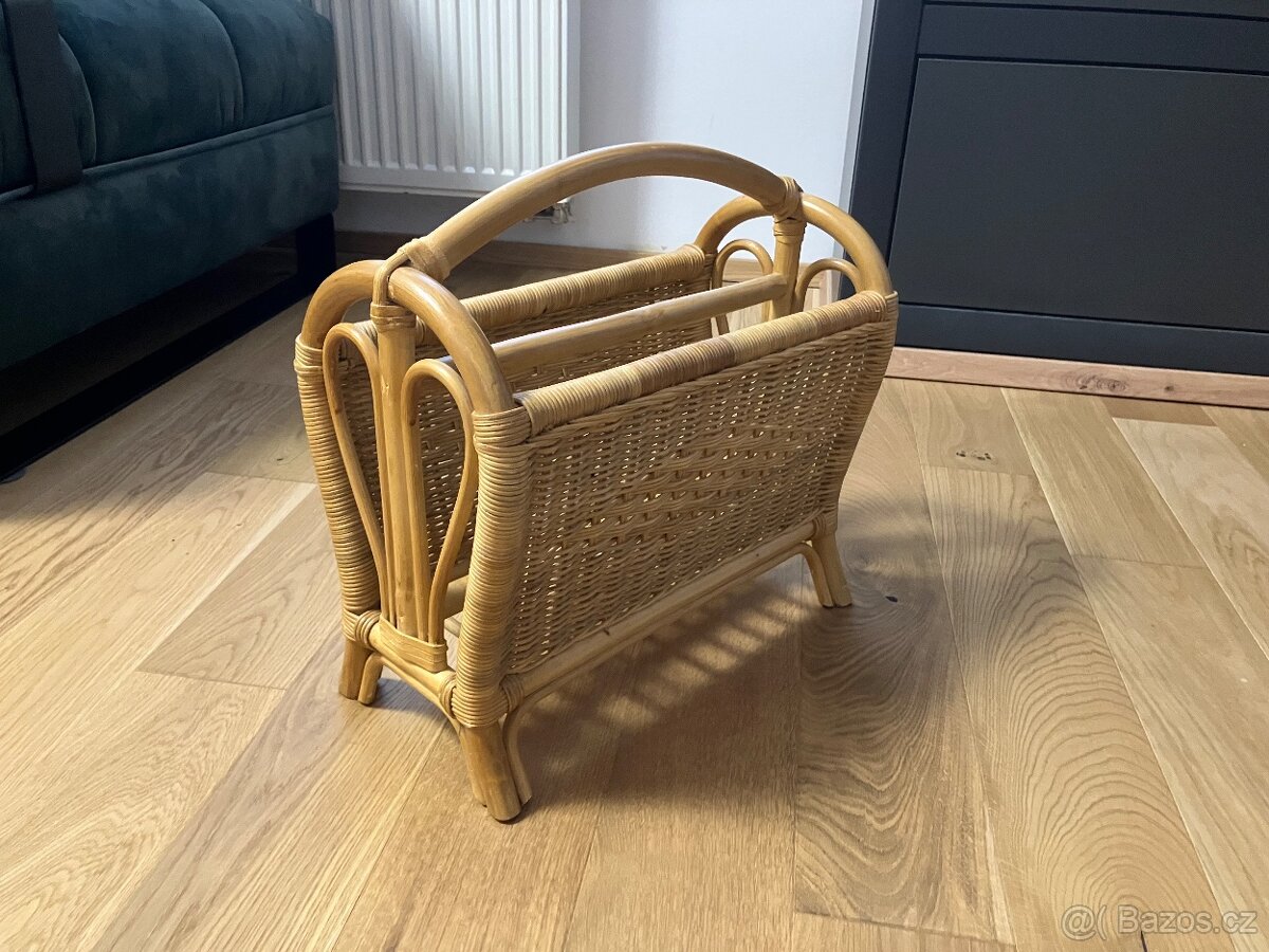 Proutěný košík na noviny a časopisy - 2