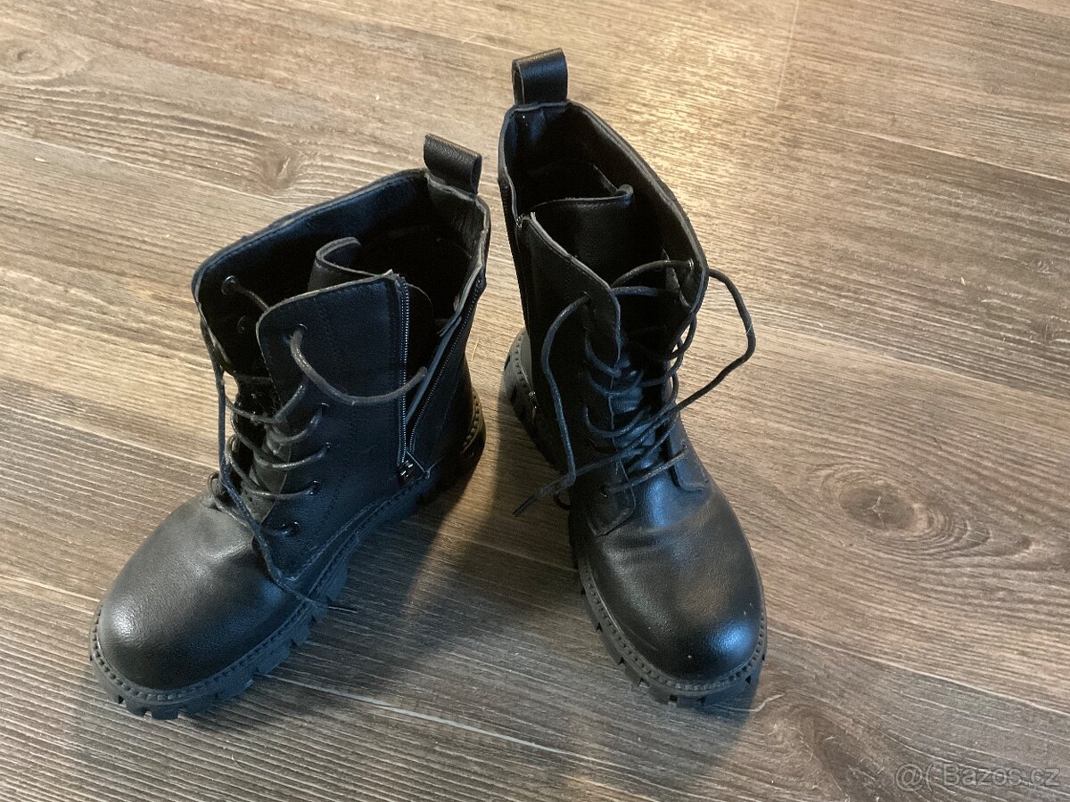 černé dívčí boty podzimní 36 - 2
