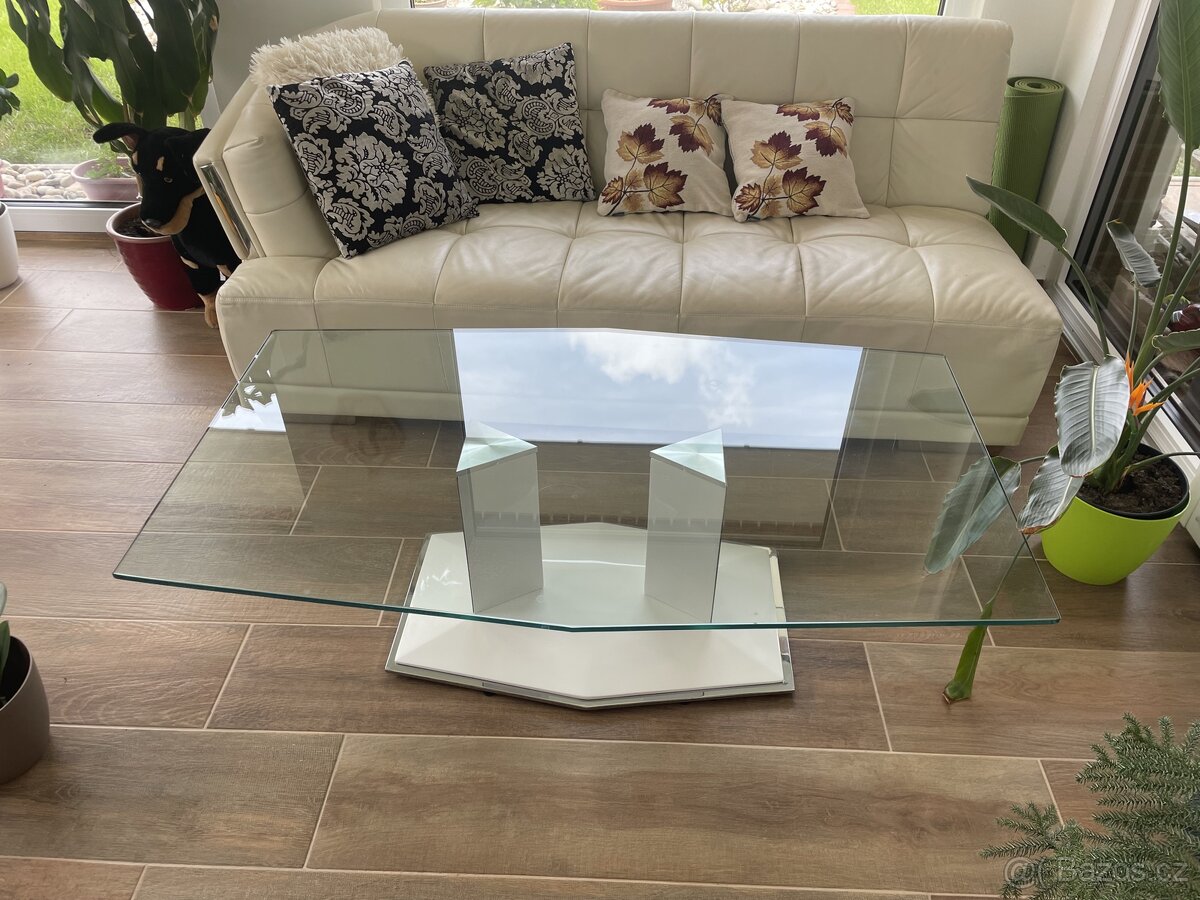 Konferenční stolek - 2