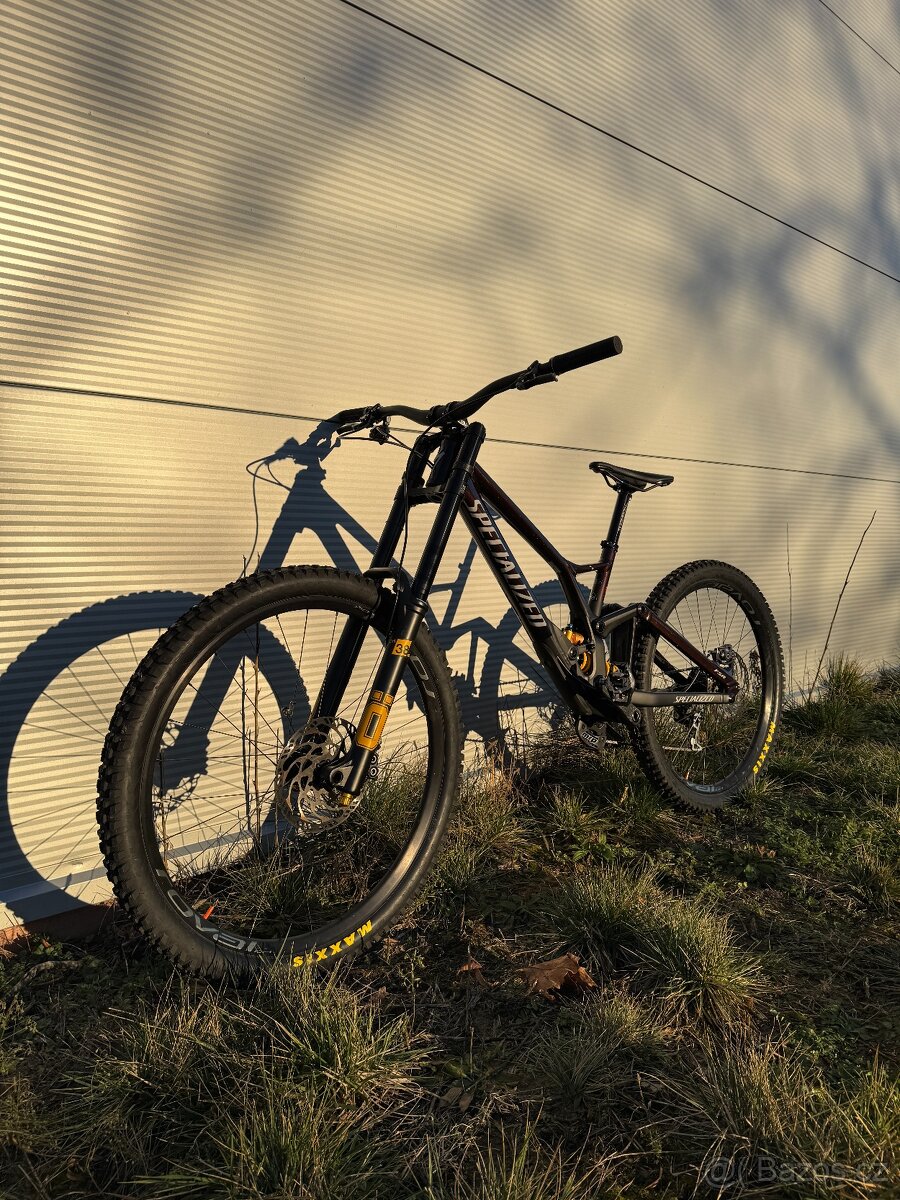 Specialized Demo Race (2023) - 2