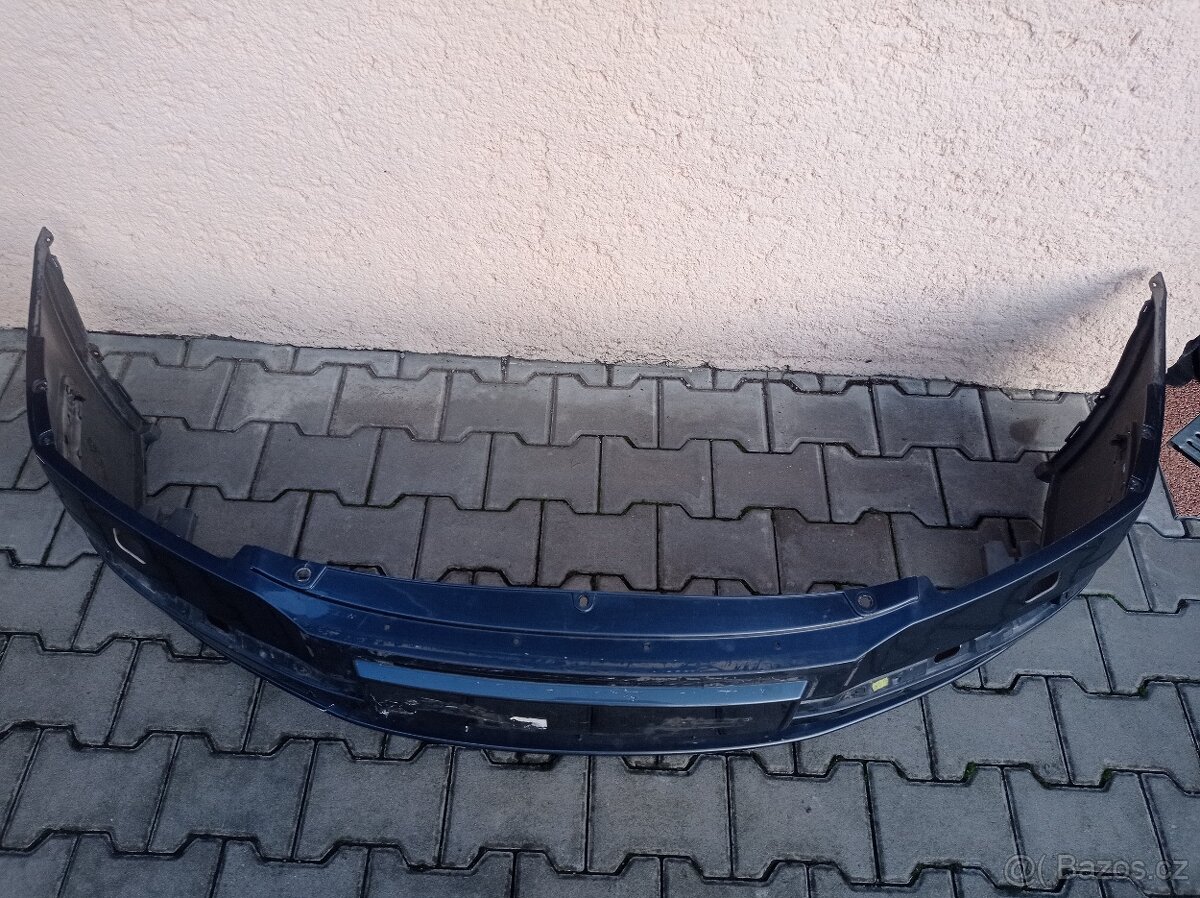 Nárazník Škoda Octavia 2 před fejs. - 2