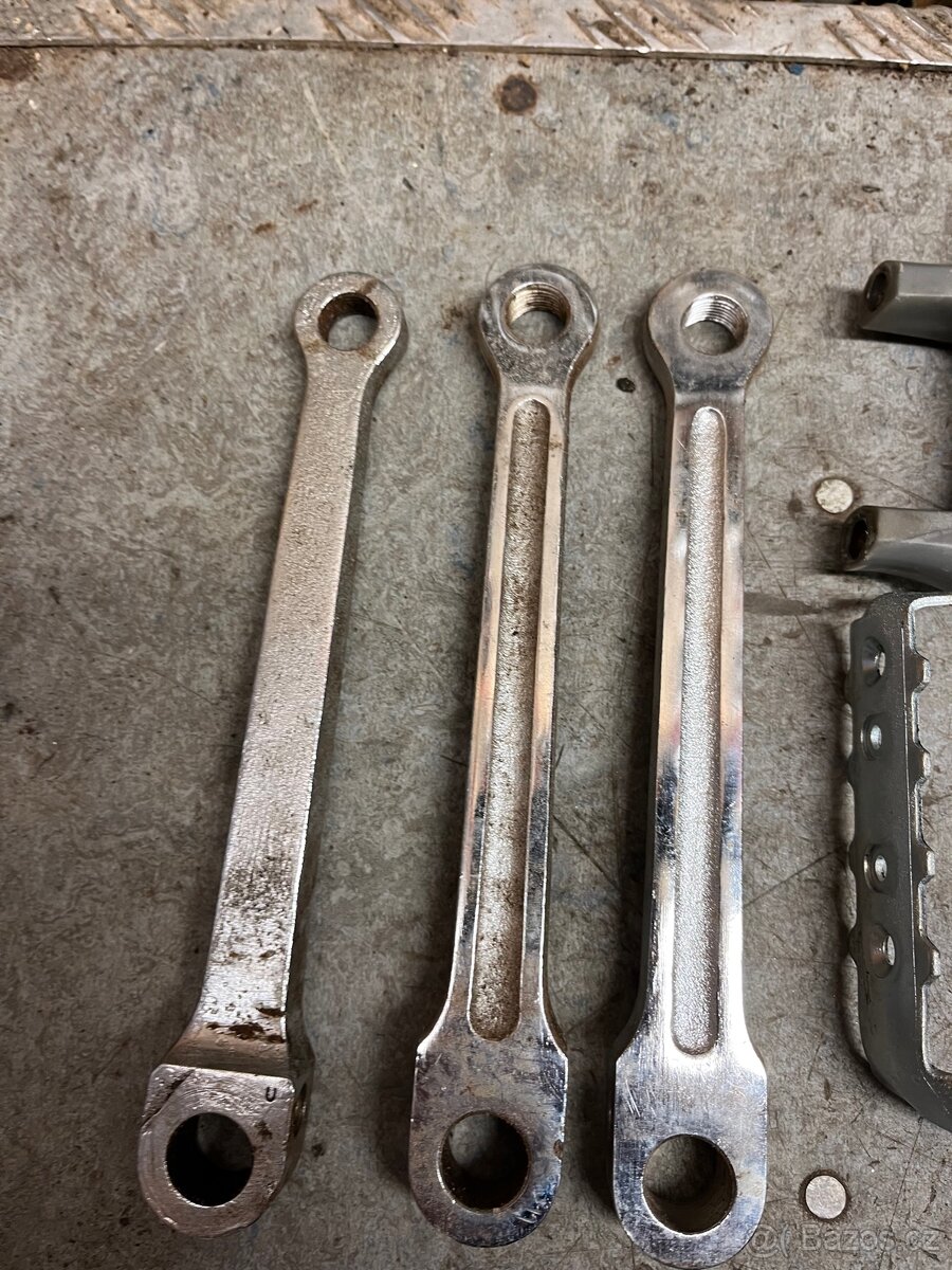 Díly k retro kolům- šlapadla + kliky - 2