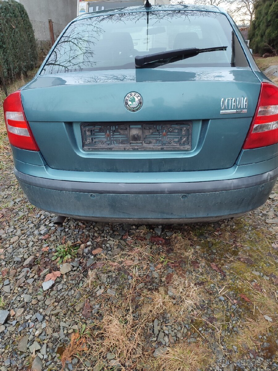 Škoda Octavia 2 1,6 mpi na díly - 2