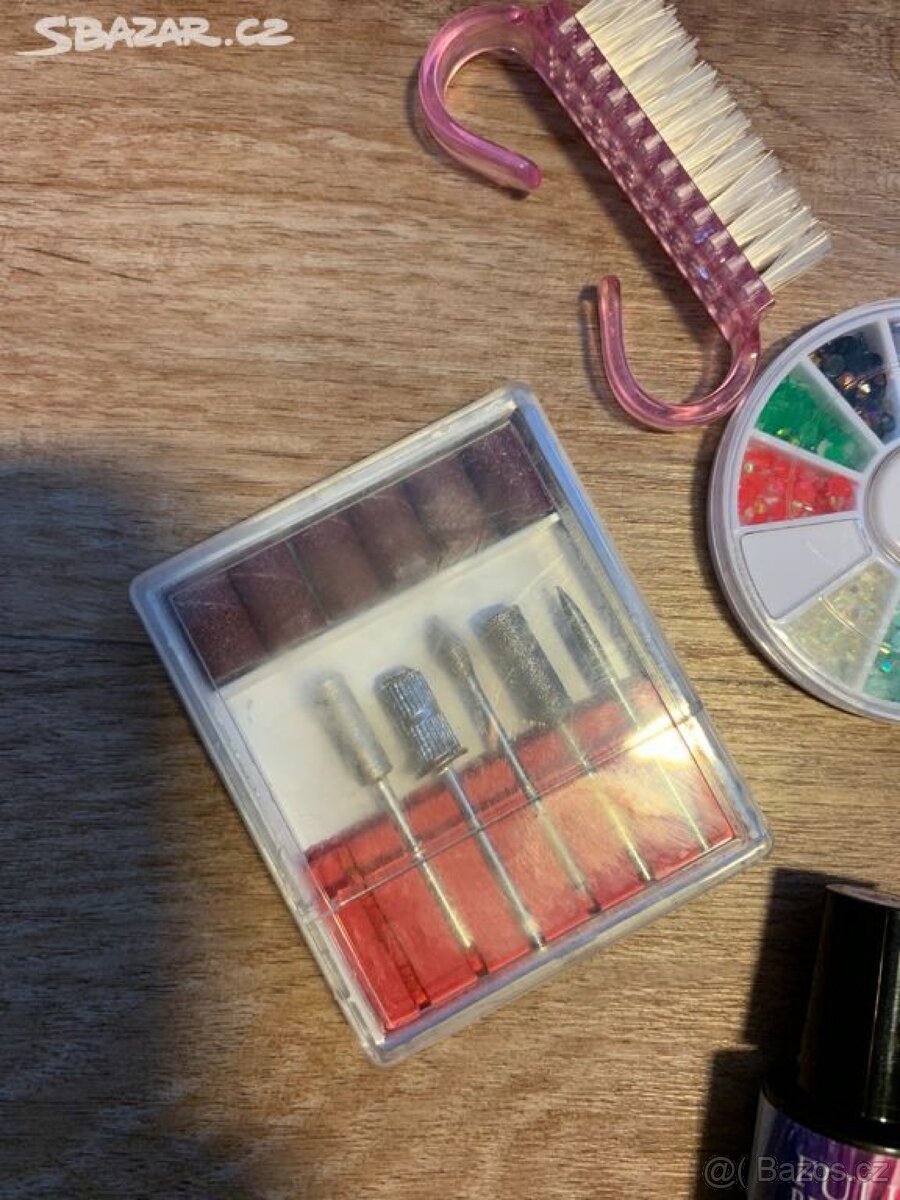Sada na výrobu gelových nehtů - 2