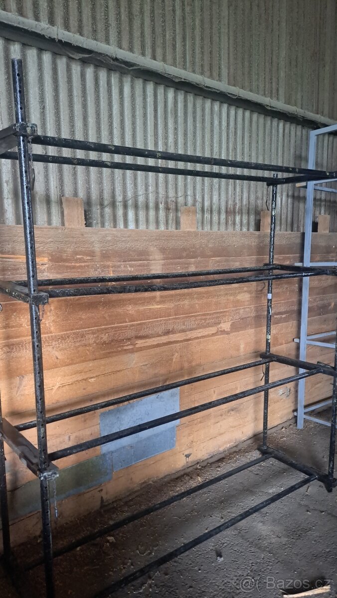 Regálový systém - 2