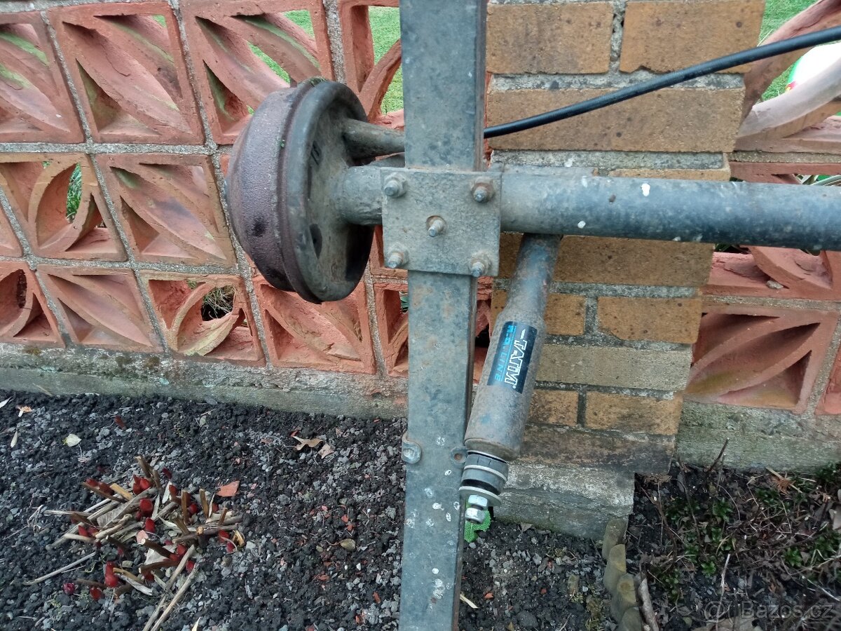 Bržděná náprava - 2