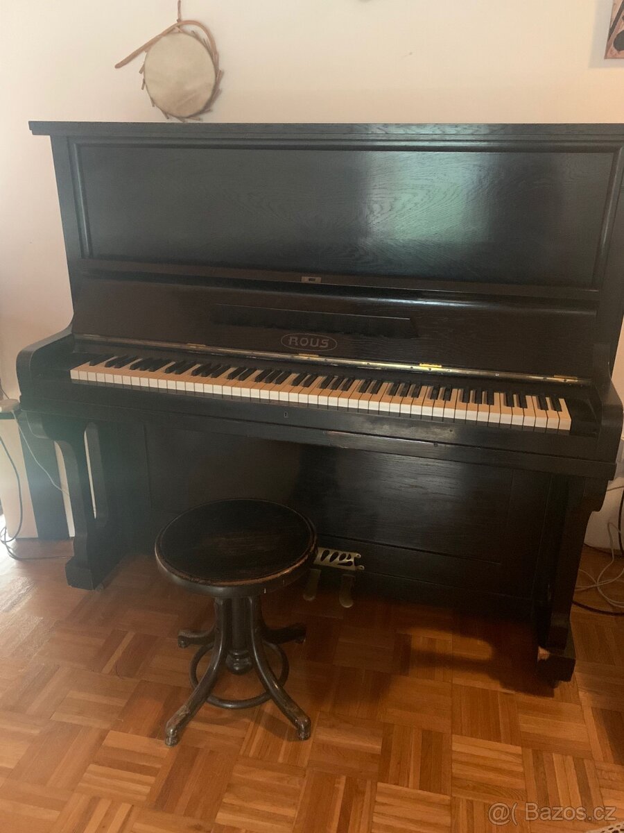 Pianino Rous – černý mat, 20. století - 2