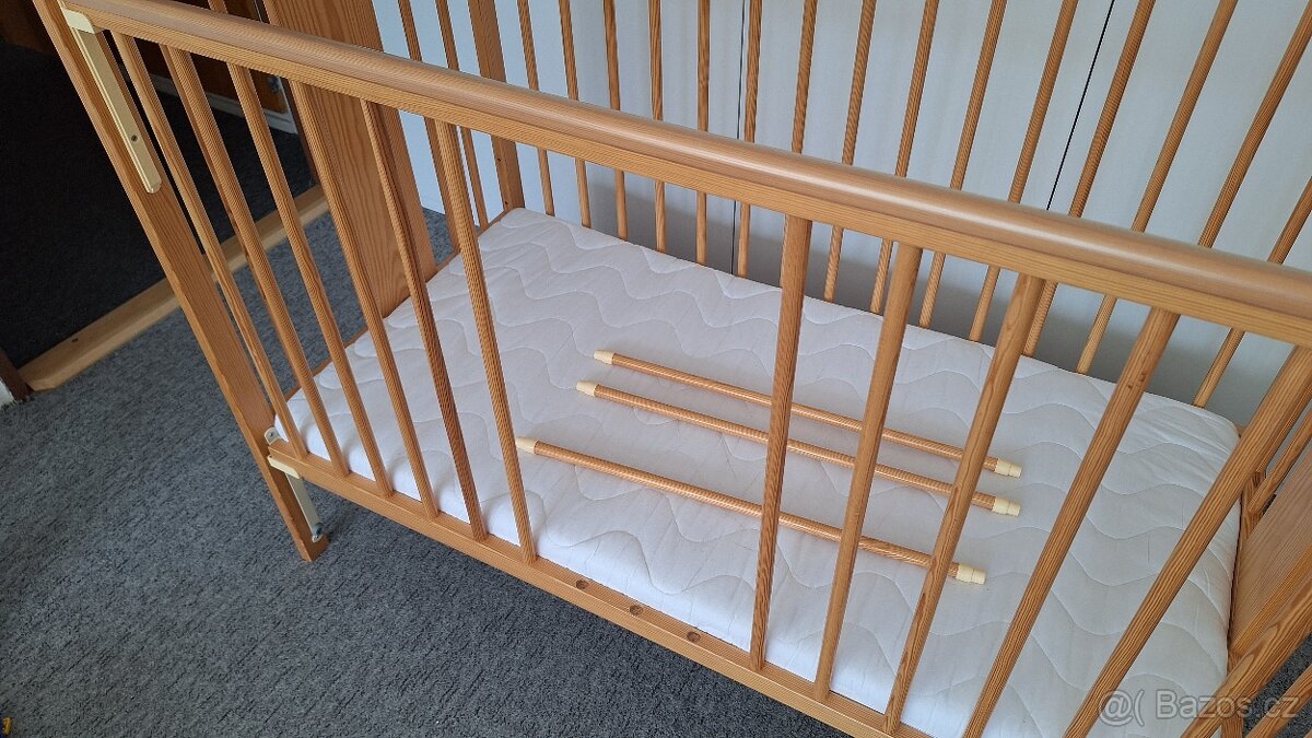 Dětská postýlka TOMI XIX, vyndávavací příčky, stahovací bok - 2