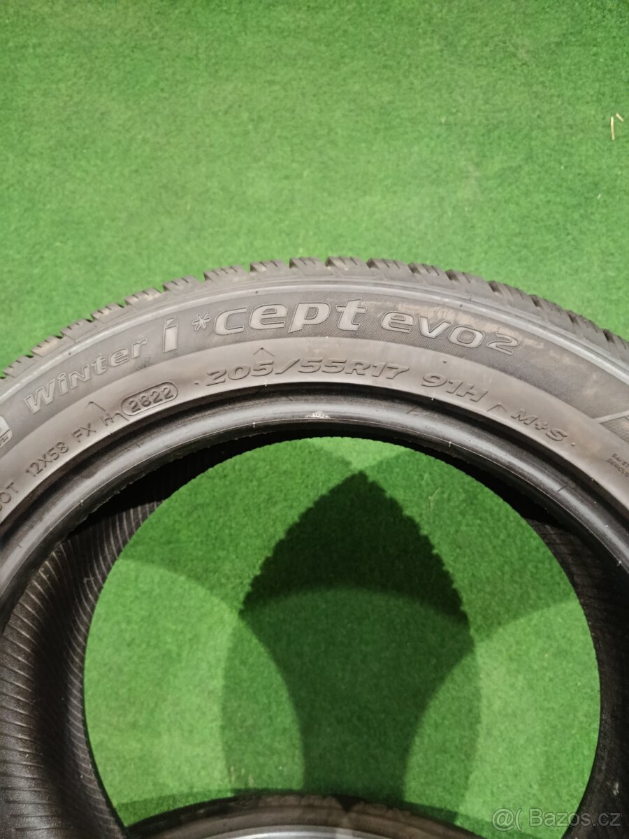 4ks zimni 205/55/17 RFS Hankook - 2