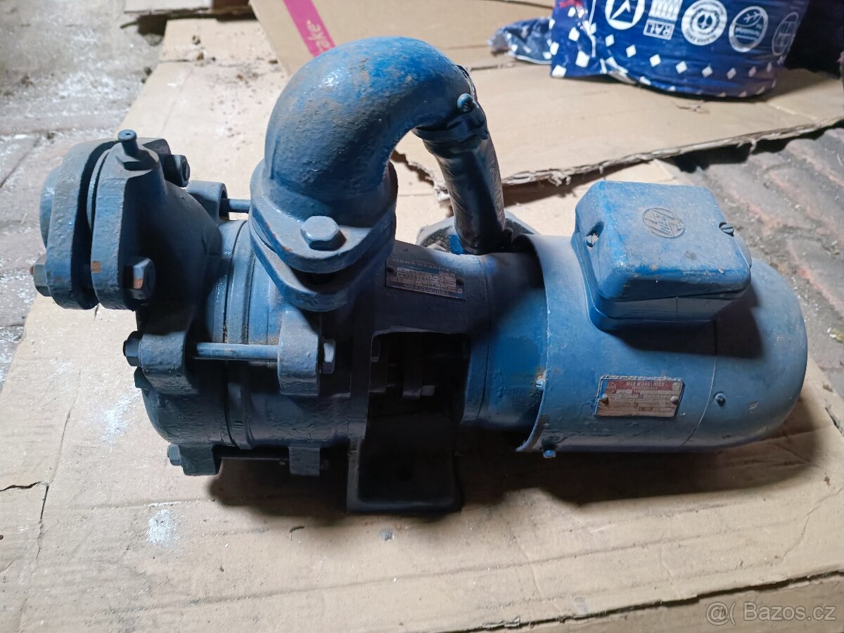 ČERPADLO S MOTOREM - 2