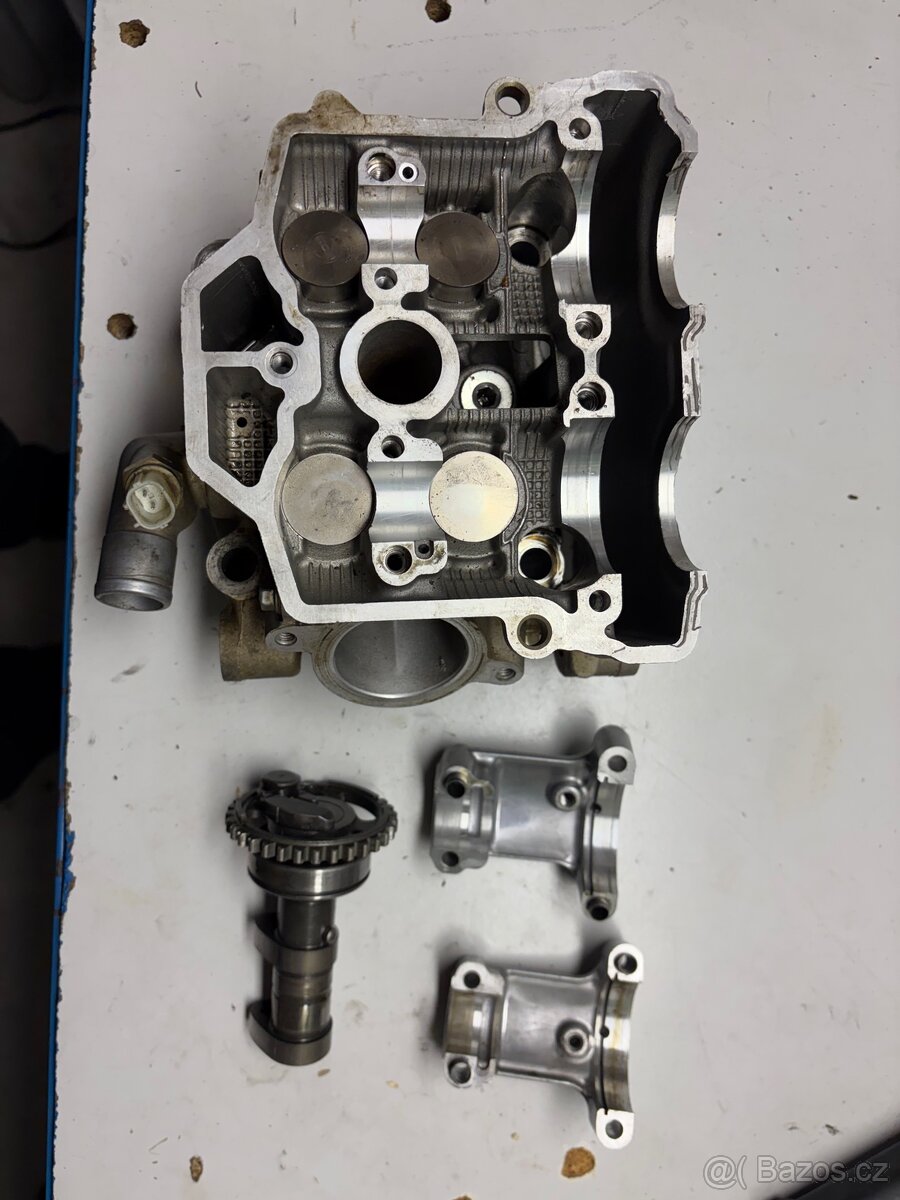 Hlava válce Yamaha YZ450F - 2