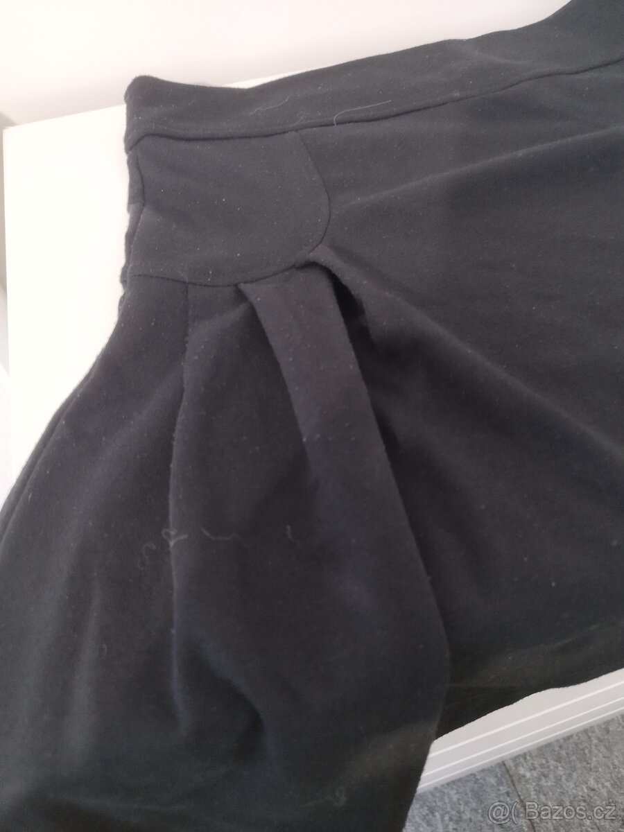 Černá sukně - 2
