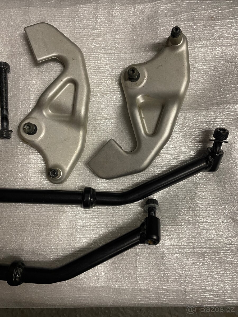 Tenere 660 (2009) - držáky kufru - 2