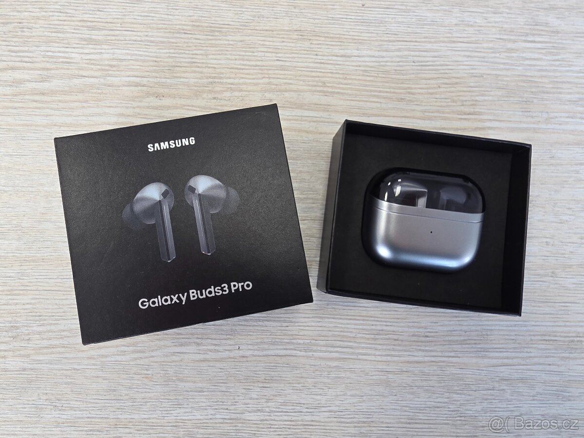 Samsung Galaxy Buds3 Pro - Silver - 2