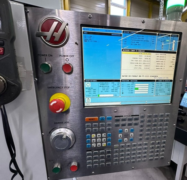 Obráběcí centra - vertikální UMC-750 - 2