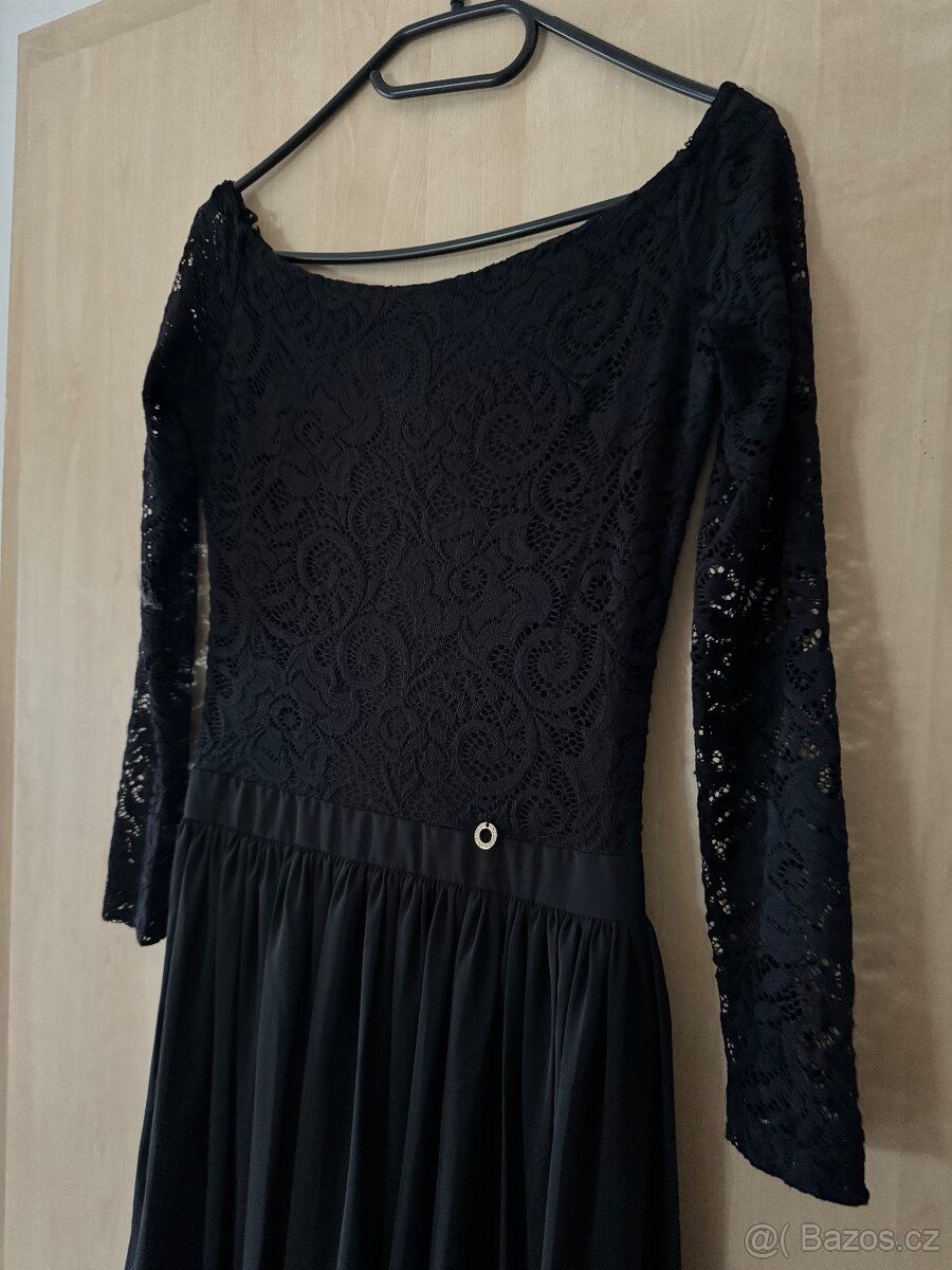 Dlouhé večerní šaty - 2