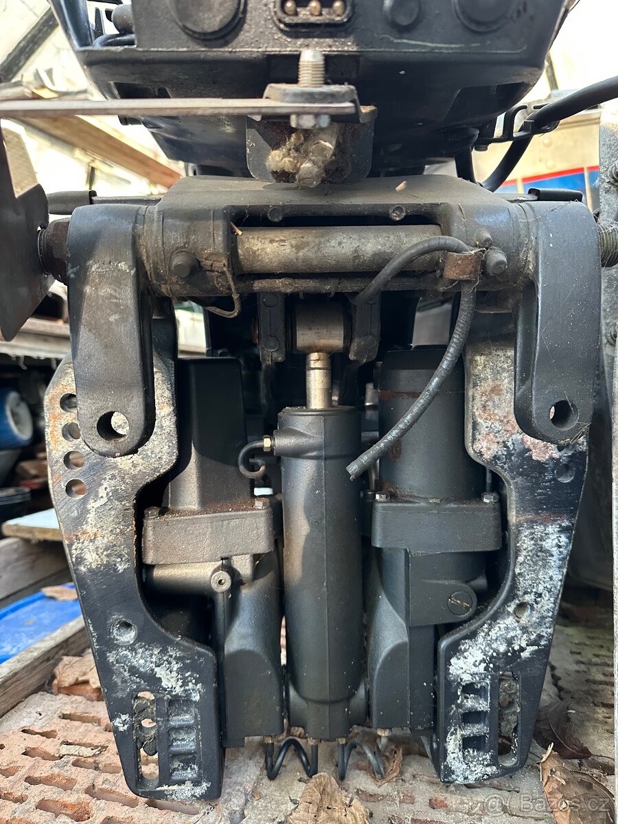 Hydraulický trim Yamaha 25/40/50/60/70 - 2