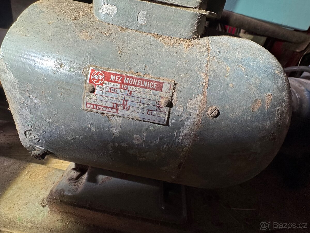 Mez elektromotor a čerpadlo - 2