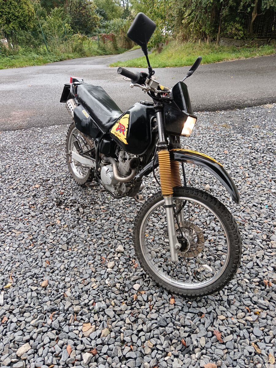 Suzuki DR 125 r.v.1997 - 2