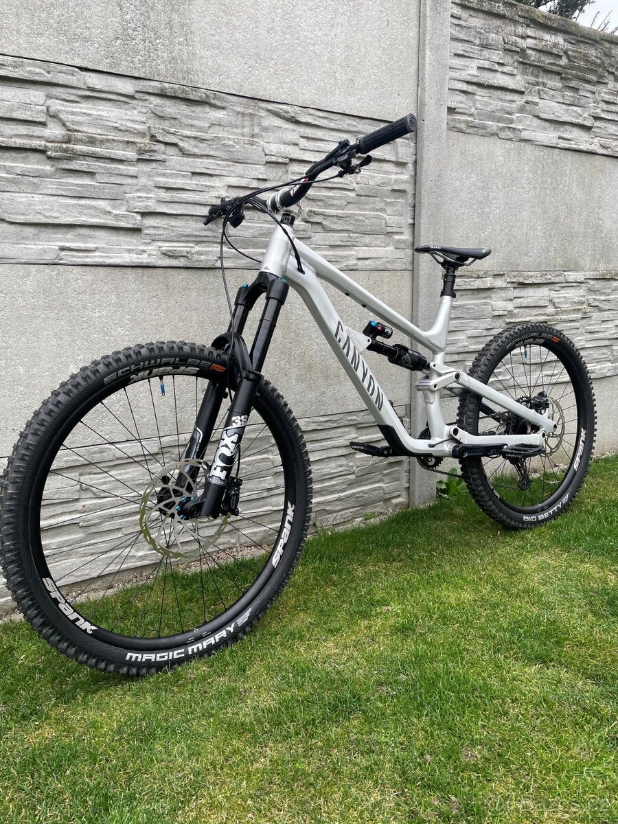Canyon Torque 2024 (výplety SPANK) - 2