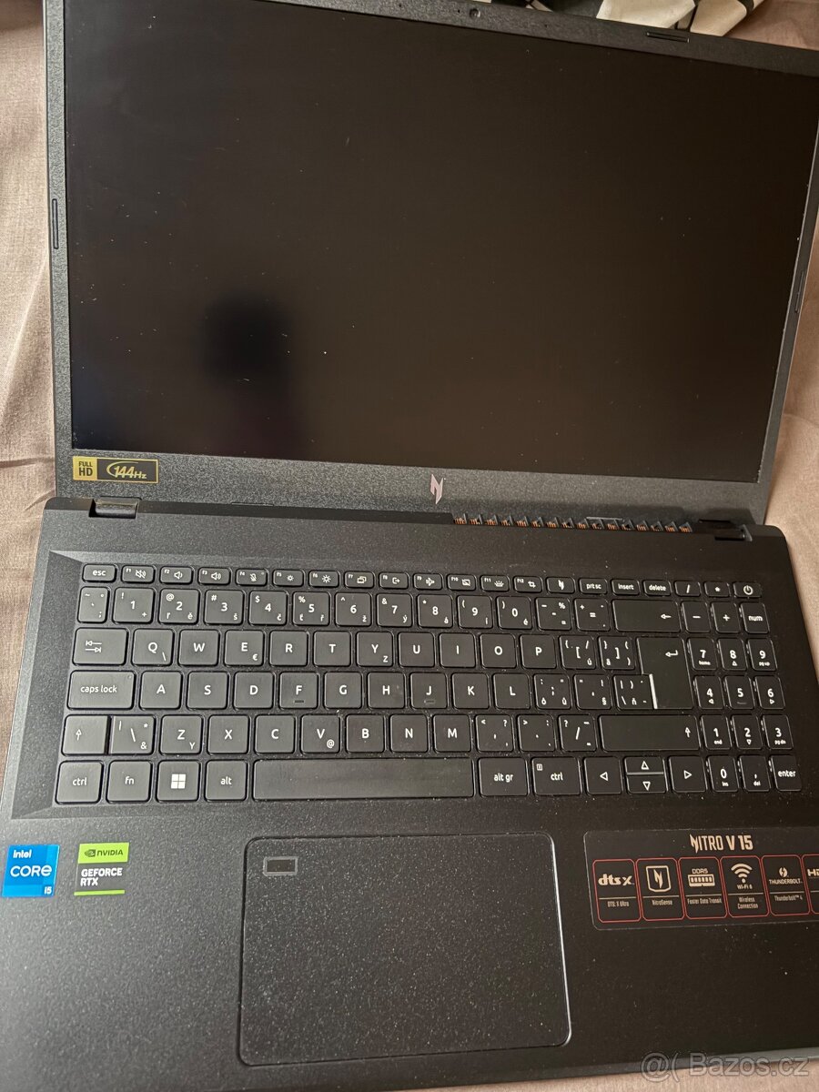 Acer Nitro V15 - 2