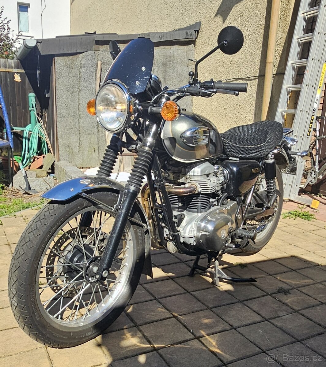 Kawasaki W650 - 2