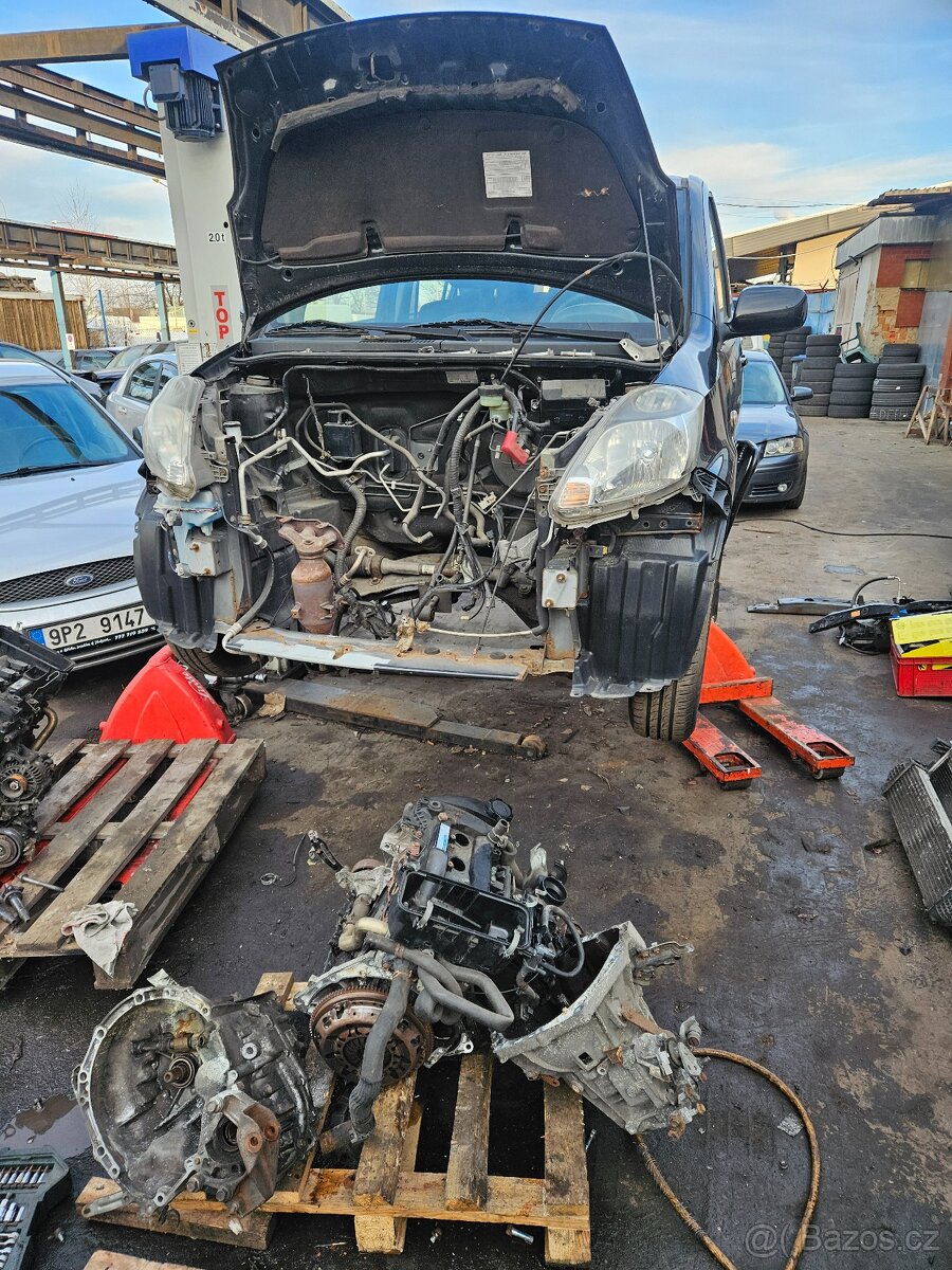 Subaru justy 1kr nahradni díly - 2