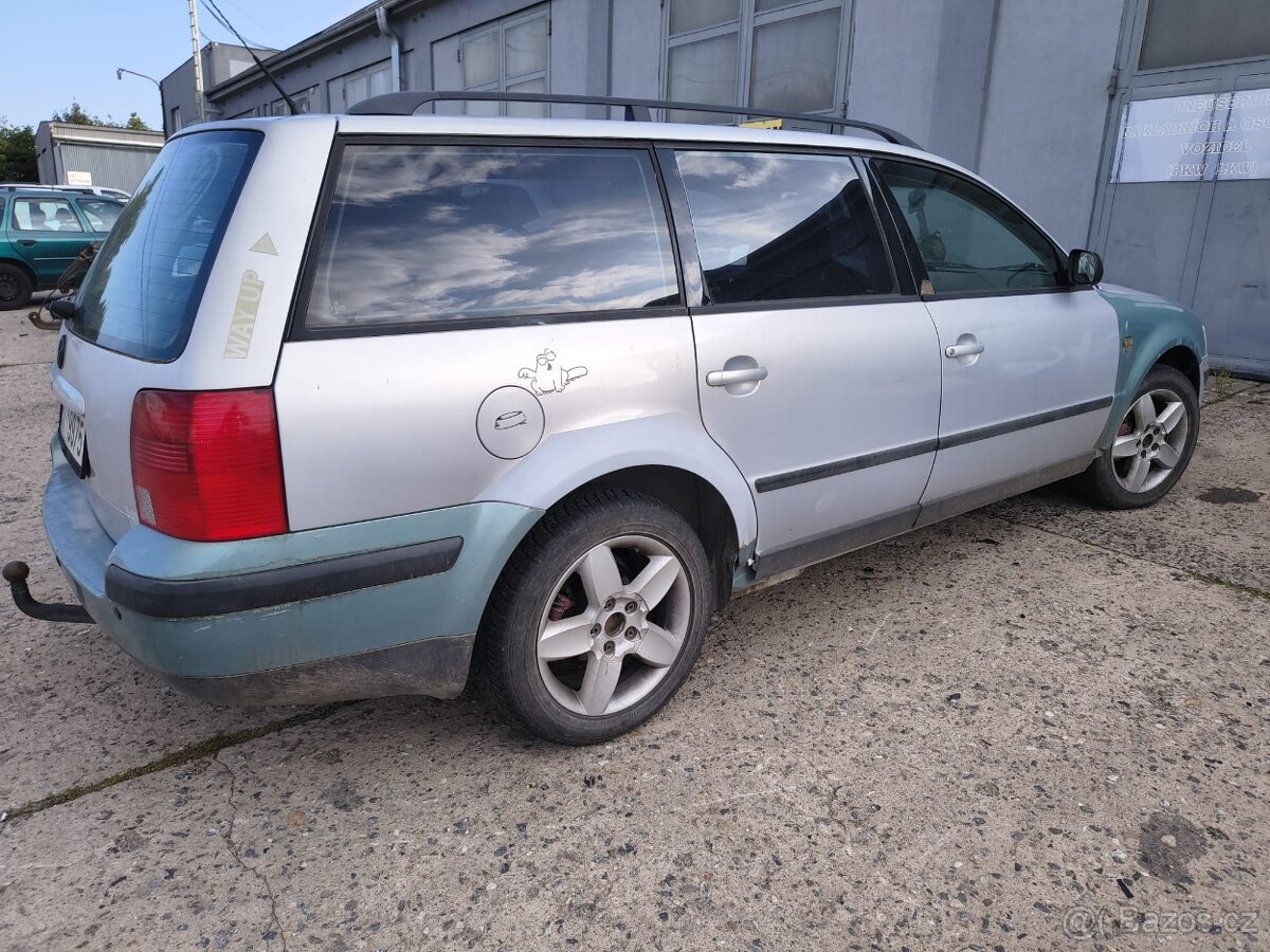 VW PASSAT B5 1.9TDI - DÍLY Z VOZU - 2