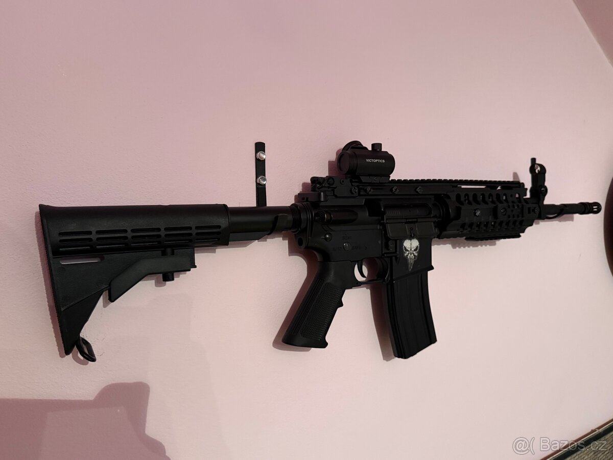 Airsoft M4 Celokov - 2
