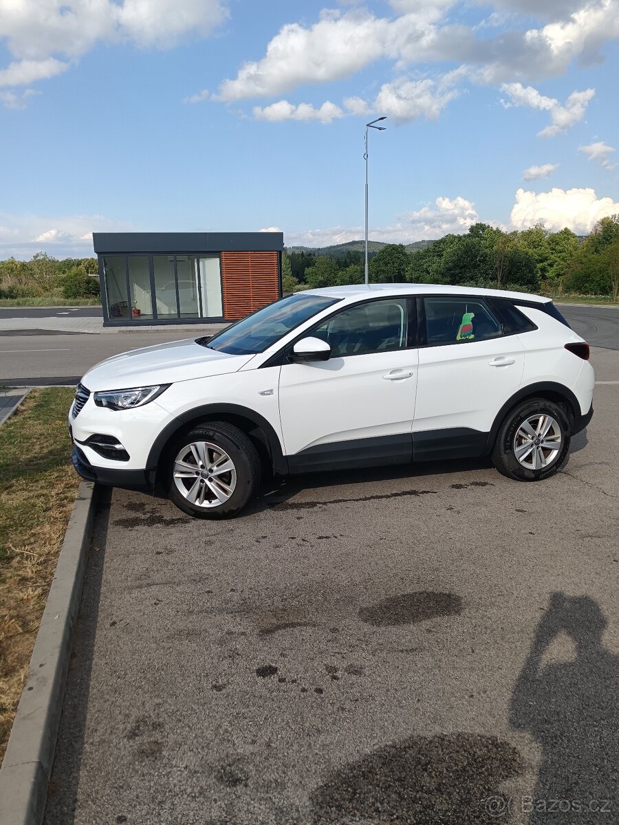 Prodám Opel Grandlan 1.majitel. - 2