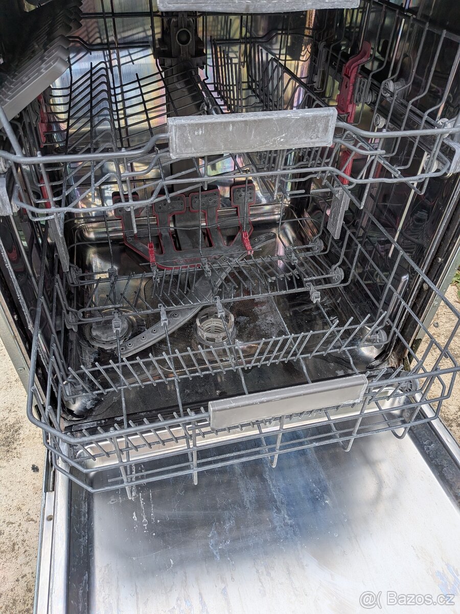 Myčka Whirlpool WBC 3C26 PF X - 2